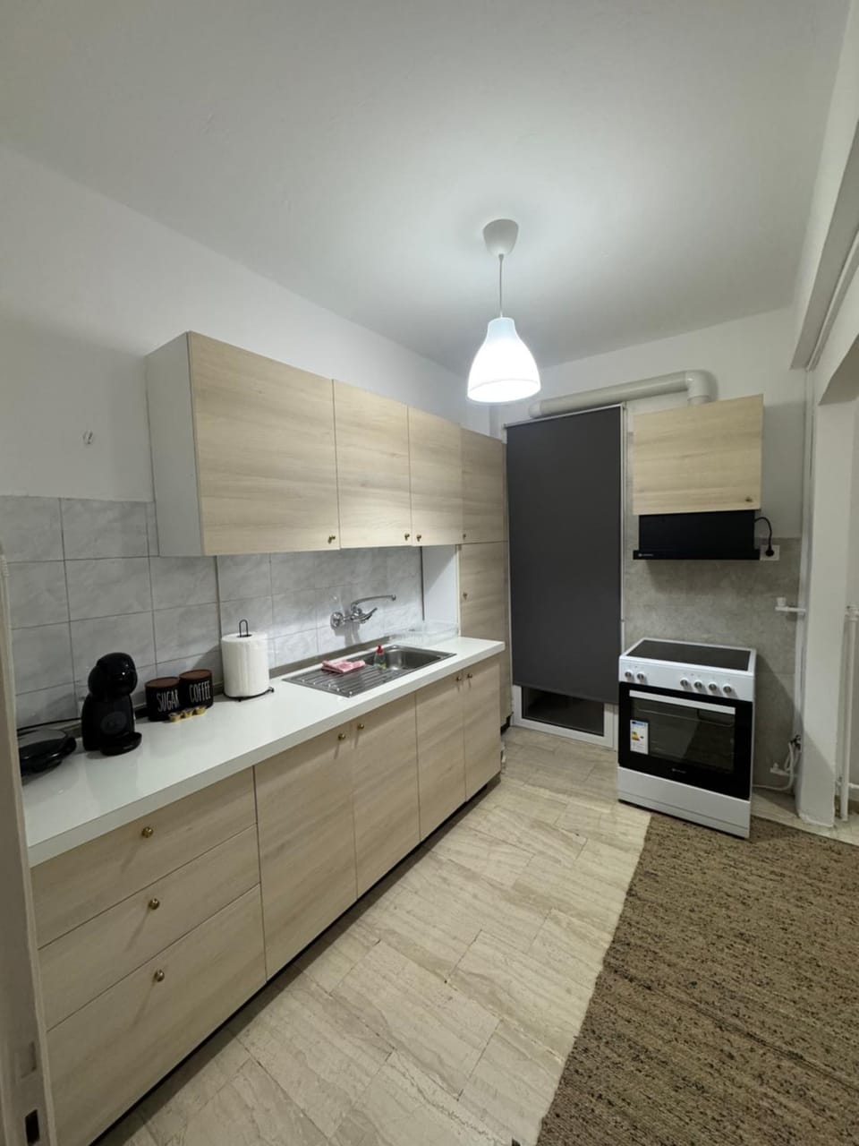 Kitchen or kitchenette, oven, pet friendly, stove