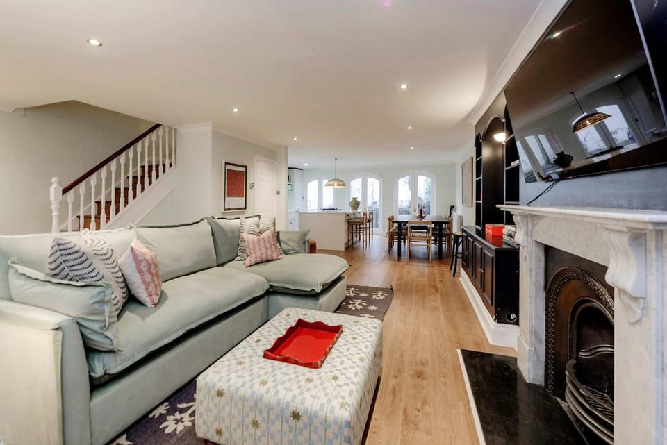 Modern 2-bedroom flat - Angel Apartment in London Borough of Islington