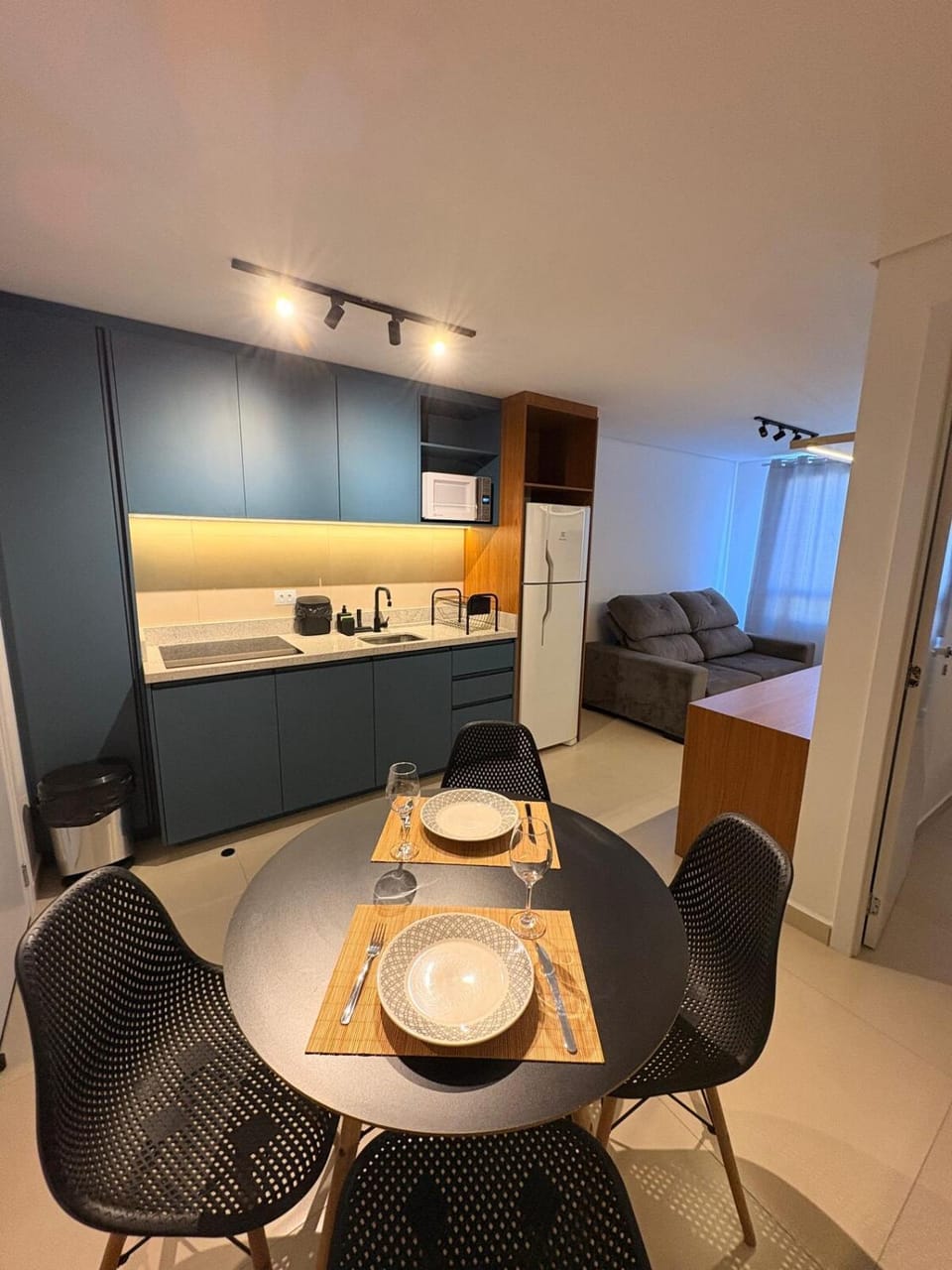 Dining area, kitchen