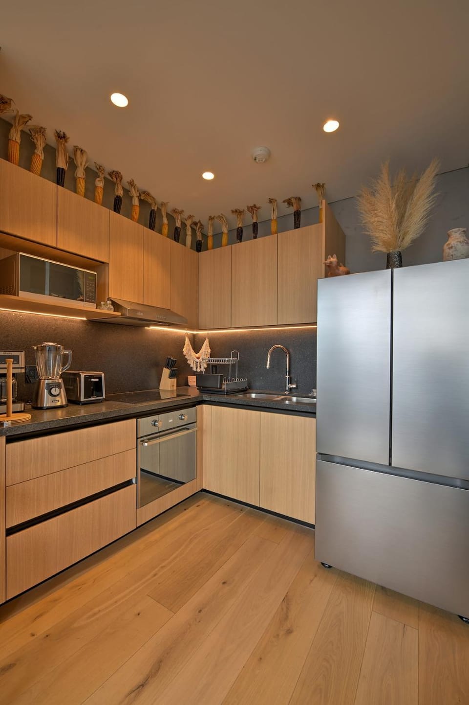 Coffee/tea facilities, Kitchen or kitchenette, oven, stove, toaster