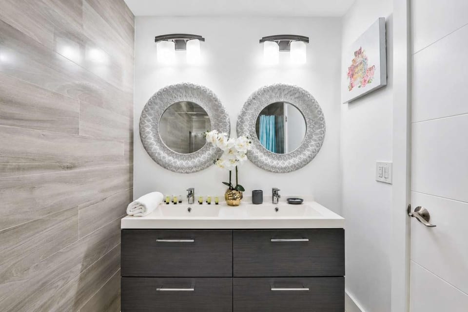 50 Shades of Grey on the Canal Villa STR-4500 House in Dania Beach