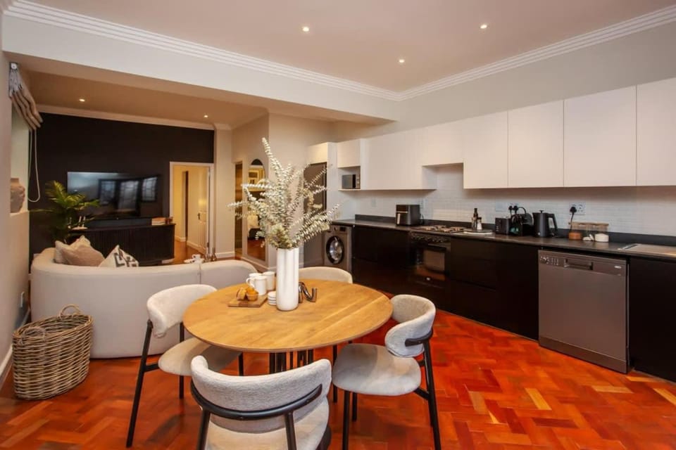Luxury HideAway in Green Point Cape Town Apartment in Cape Town