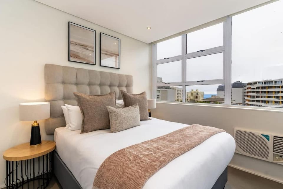 Im home Awesome Seaside 1Bedr plus garage Apartment in Sea Point