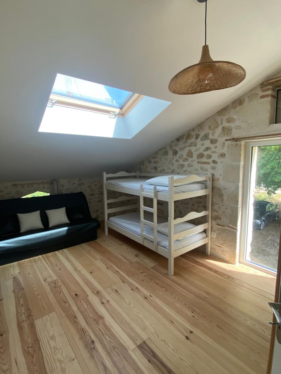 Photo of the whole room, bunk bed