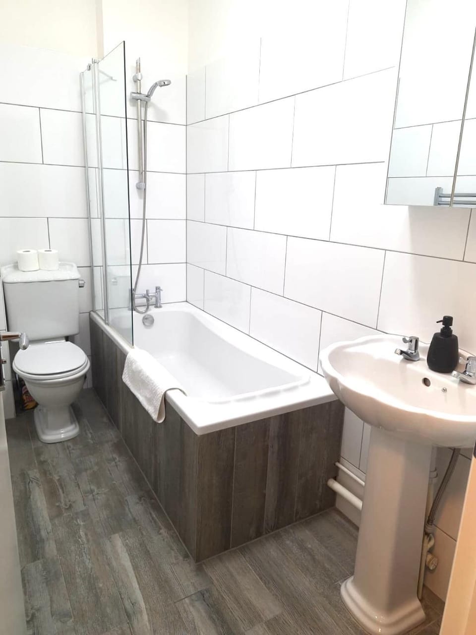 Kings Cross Central Cozy 1BR Flat 8 min walk to St Pancras Apartment in London Borough of Islington