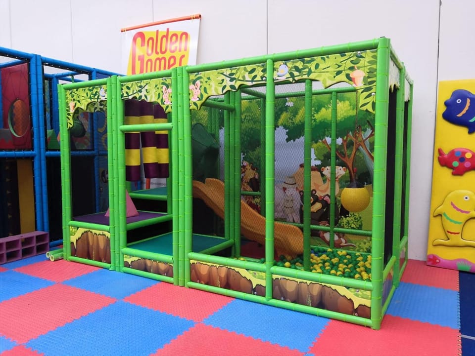 Children play ground, Game Room, Kids's club