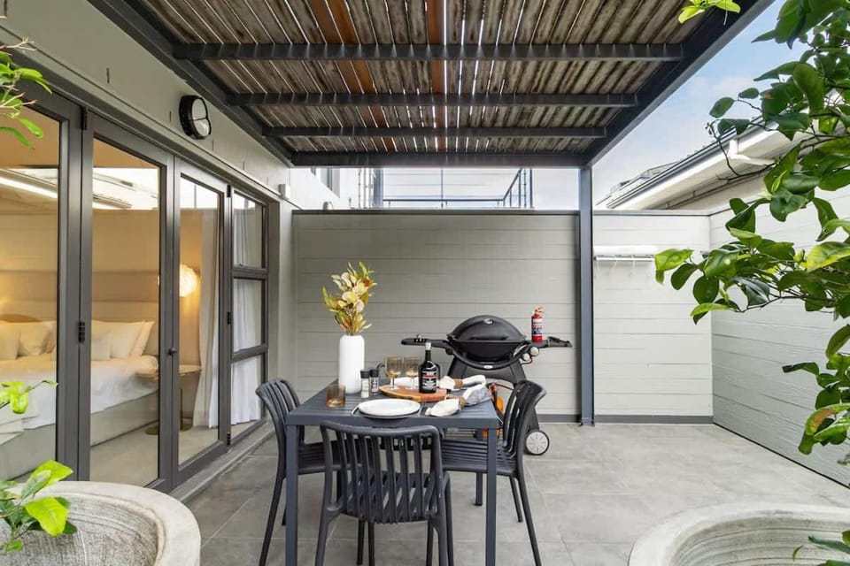 2 Bedroom Penthouse LuxGem - Table Mountain Views Apartment in Cape Town