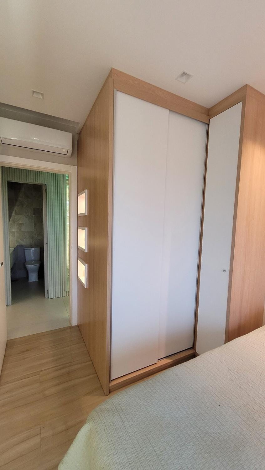 Apartamento 2 Dormitórios com Vista para Baía Norte em Florianópolis Apartment in Florianopolis