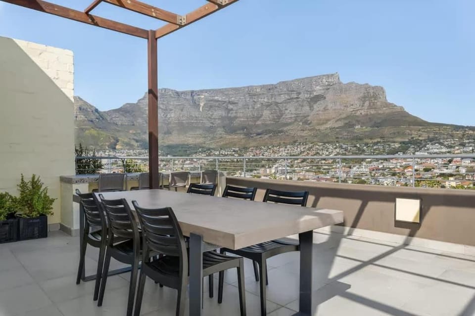 I'm On Top of the World Double Storey Penthouse House in Cape Town
