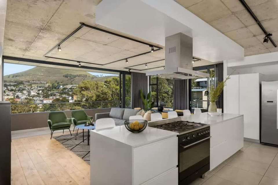 I'm On Top of the World Double Storey Penthouse House in Cape Town