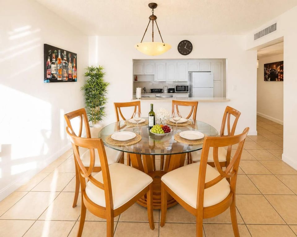 Amazing 2 bd Sunny Isles family apart STR - 01306 Apartment in Sunny Isles Beach