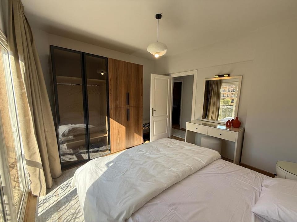 Sunlit 3BR with Green Views Perfect for Families Apartment in New Cairo City