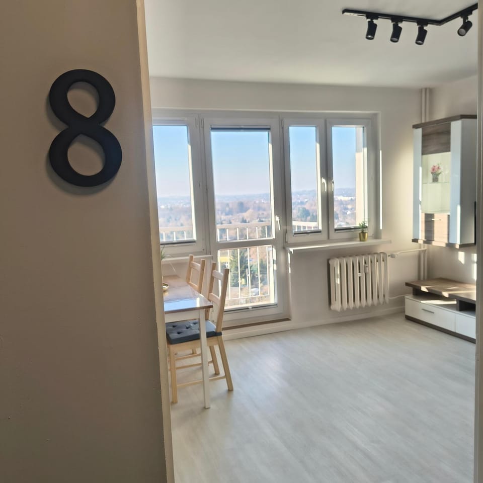 View (from property/room), Balcony/Terrace, Living room