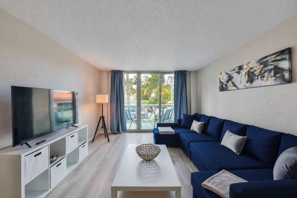 Ocean reserve 1st floor across the beach STR-02382 Apartment in Sunny Isles Beach