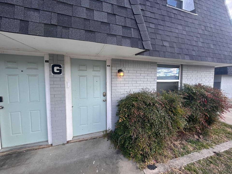 Peaceful 2-Bedroom Townhouse Close to Fort Sill Apartment in Lawton