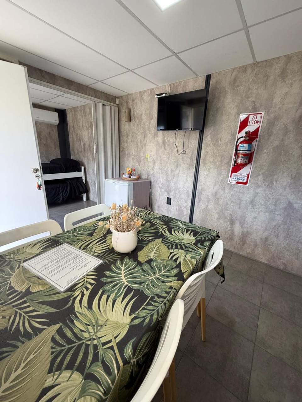 TV and multimedia, Living room, Dining area