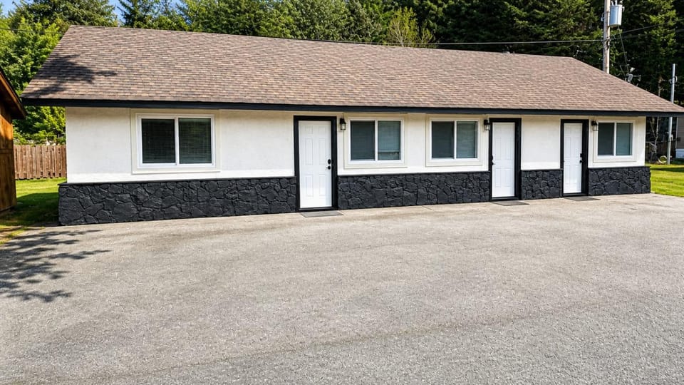 Property building, Street view