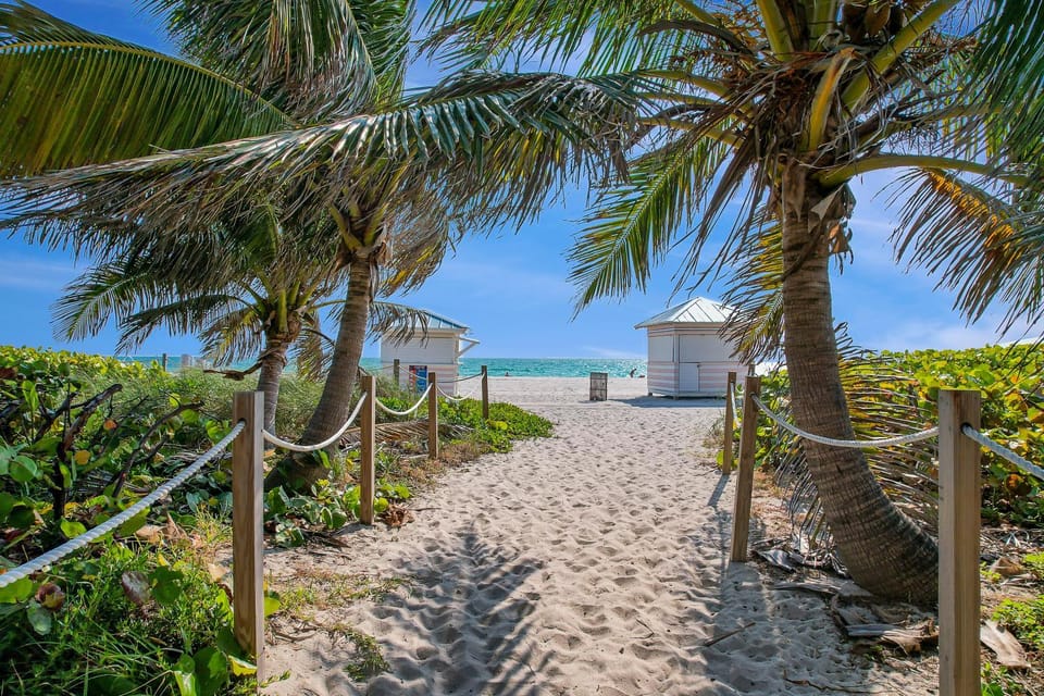 Nice Apt In Beachfront Alexander Hotel Resort - Pool, Gym, Parking, Sauna, Spa Apartment in Miami Beach