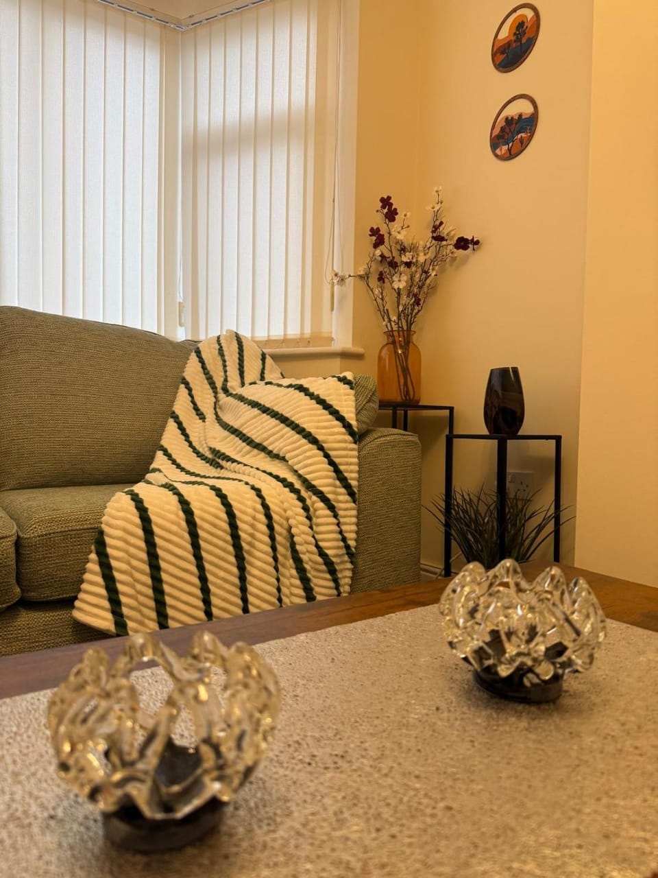 Birmingham Home - Free Parking, WiFi & 3 Bedrooms! Apartment in The Royal Town of Sutton Coldfield