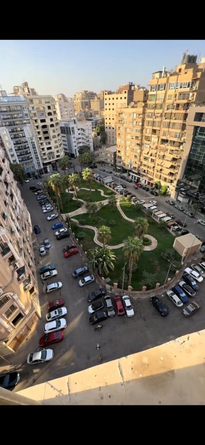 City view, Street view
