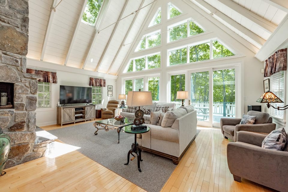 Quiet Retreat House in McHenry