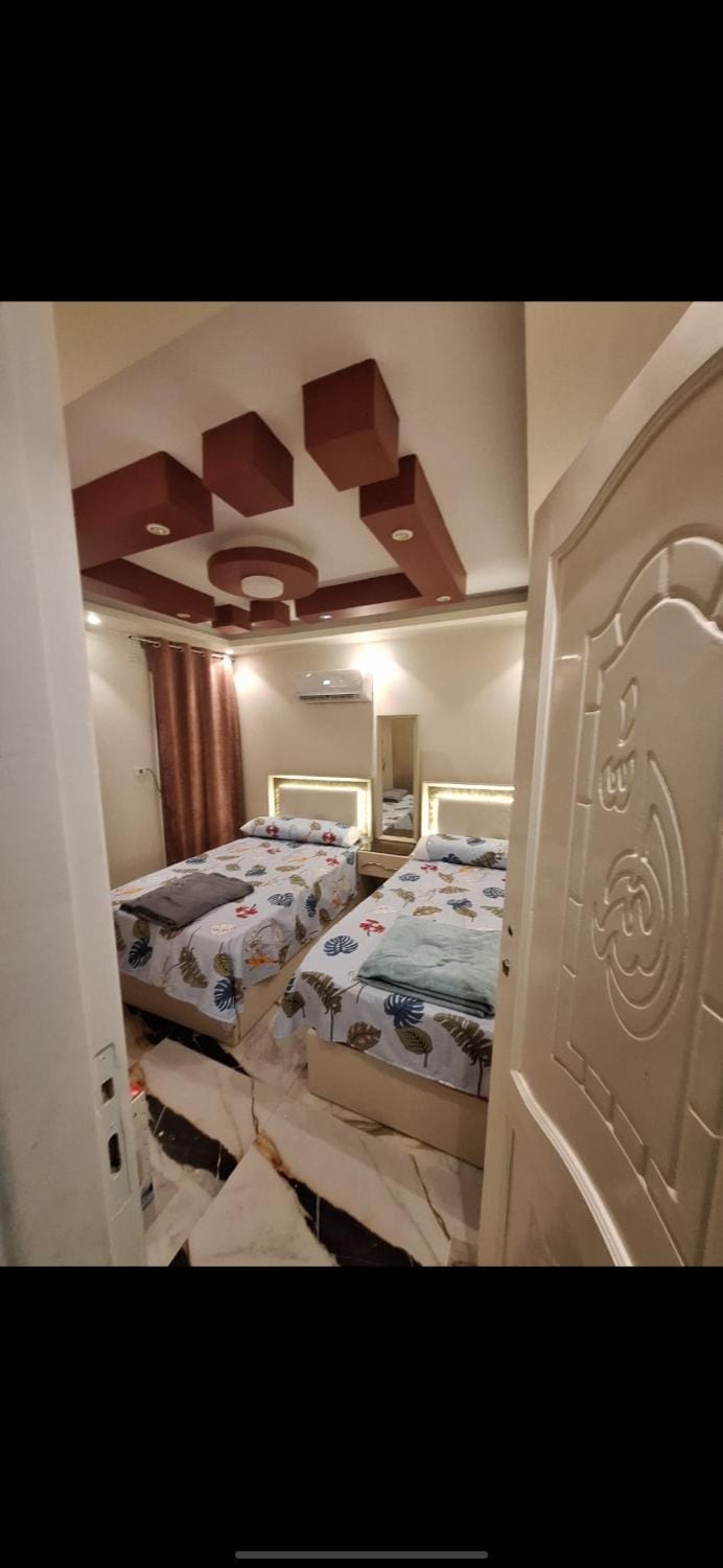 شقه مفروشه شارع جيهان يومي او شهري او سنوي برج حديث Apartment in Egypt