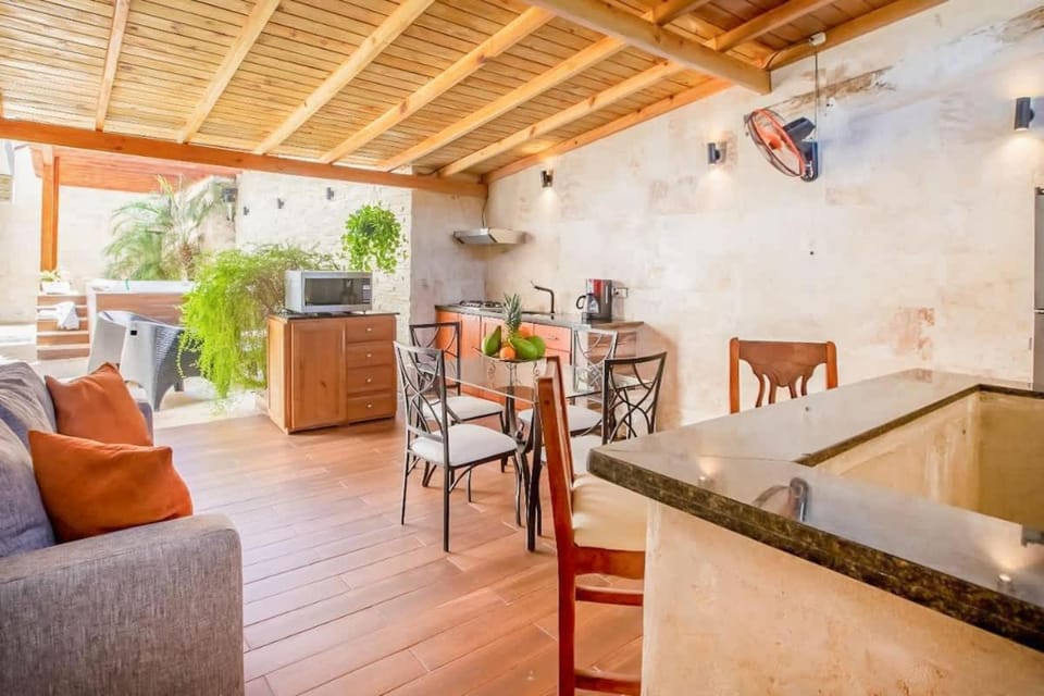 Room in the center with Outdoor Jacuzzi Hostel in Sosua
