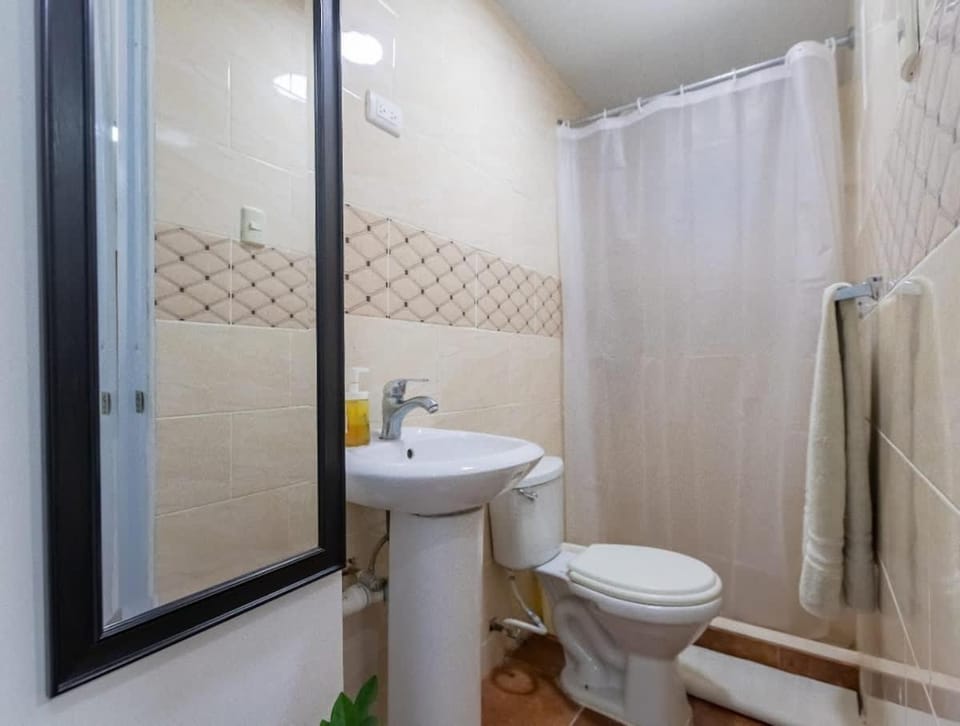 Getaway room with shared Jacuzzi in the center Hostel in Sosua