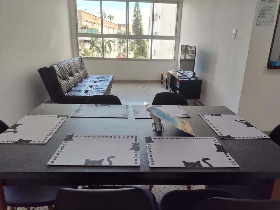 Apto 50m da praia, shopping e mercado Apartment in Santos