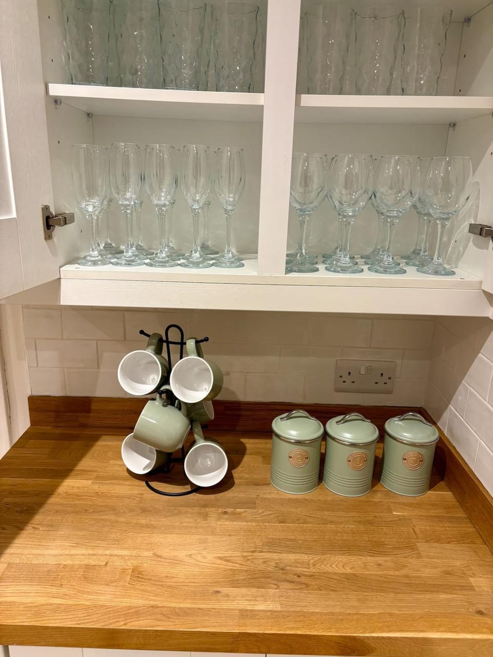 Coffee/tea facilities, Kitchen or kitchenette