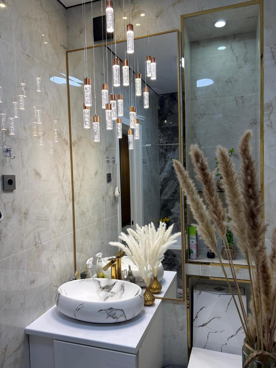 The Grand CentraL Studio & Люкс Студия в Центре Города Алматы Apartment in Almaty