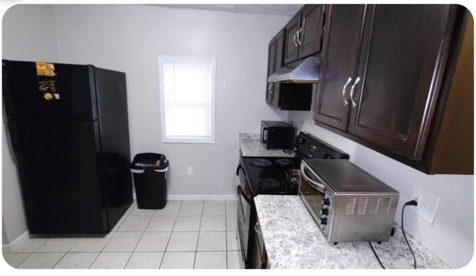 Cozy Small Private Room 3 on McDaniel Street Vacation rental in Atlanta