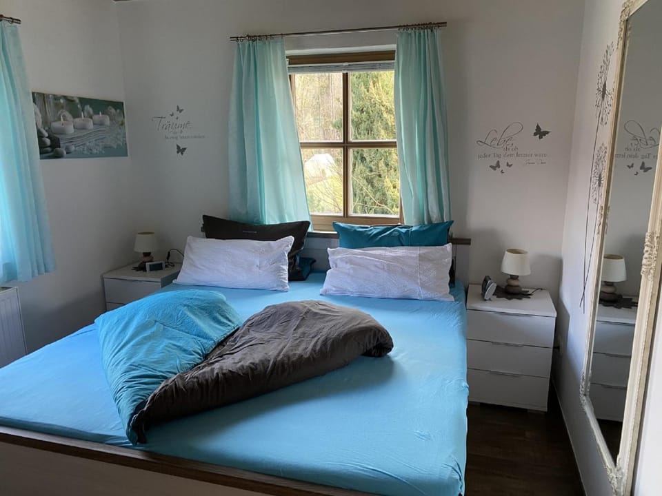 Bed, Bedroom