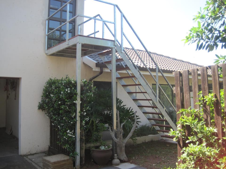 Facade/entrance, Day, Other