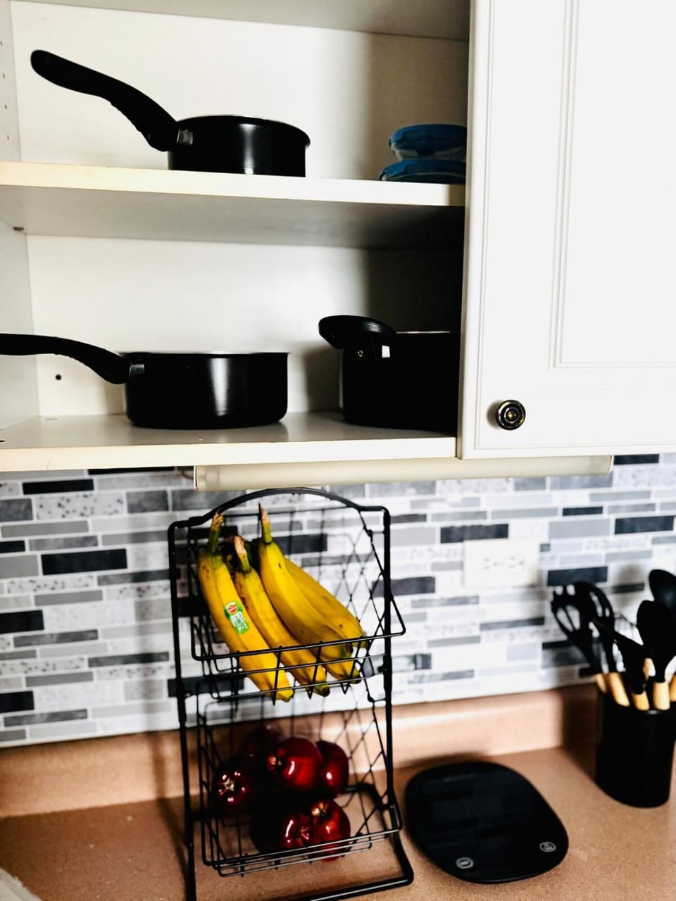 Private Studio Near NYC - Easy Commute & Workspace Apartment in North Bergen