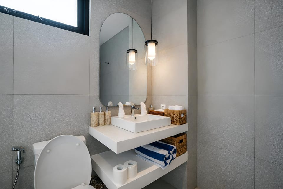 Toilet, Bathroom