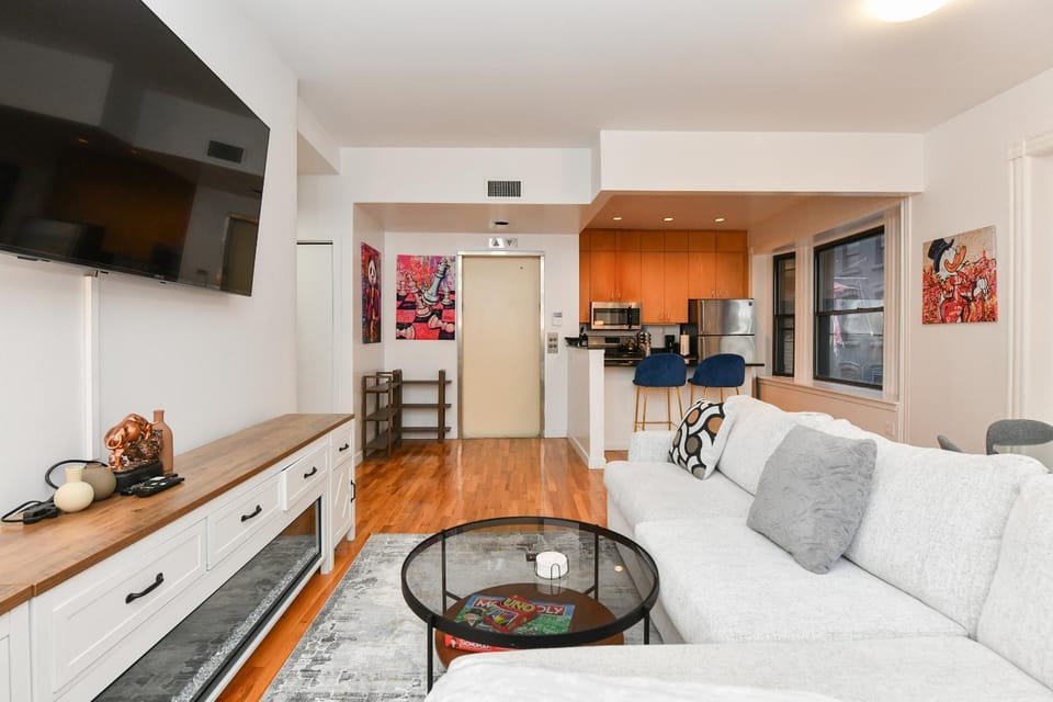 Elegant FiDi 3BR Condo - Private Elevator - Modern Luxury Apartment in Lower Manhattan