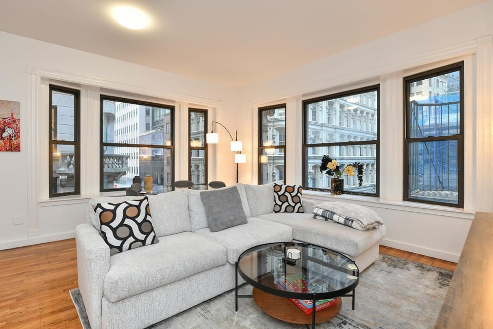 Elegant FiDi 3BR Condo - Private Elevator - Modern Luxury Apartment in Lower Manhattan