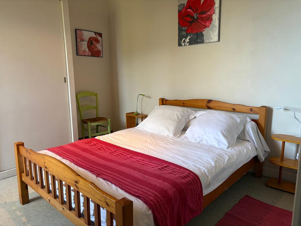 Château du Rau Apt2 - piscine & parc ombragé Apartment in Nouvelle-Aquitaine