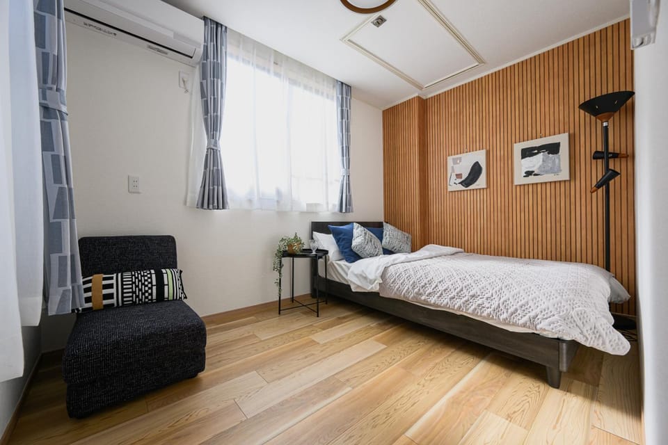 Bed, Photo of the whole room, Bedroom