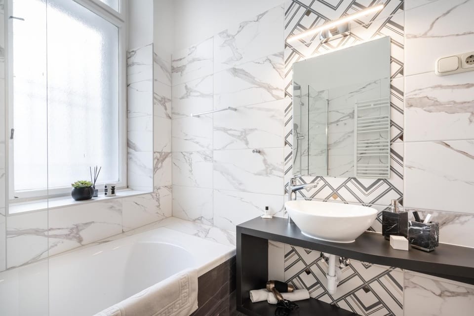 Bathroom, Bath