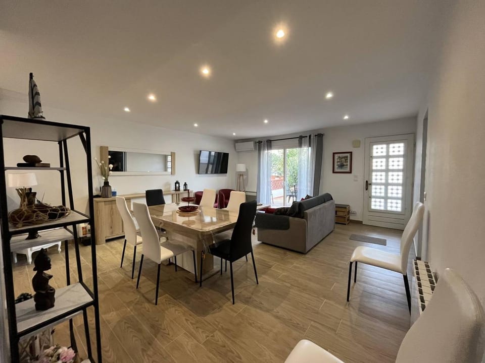 Villa plain-pied 3 chambres, terrasses à Canet-en-Roussillon - FR-1-696-80 Villa in Canet-en-Roussillon