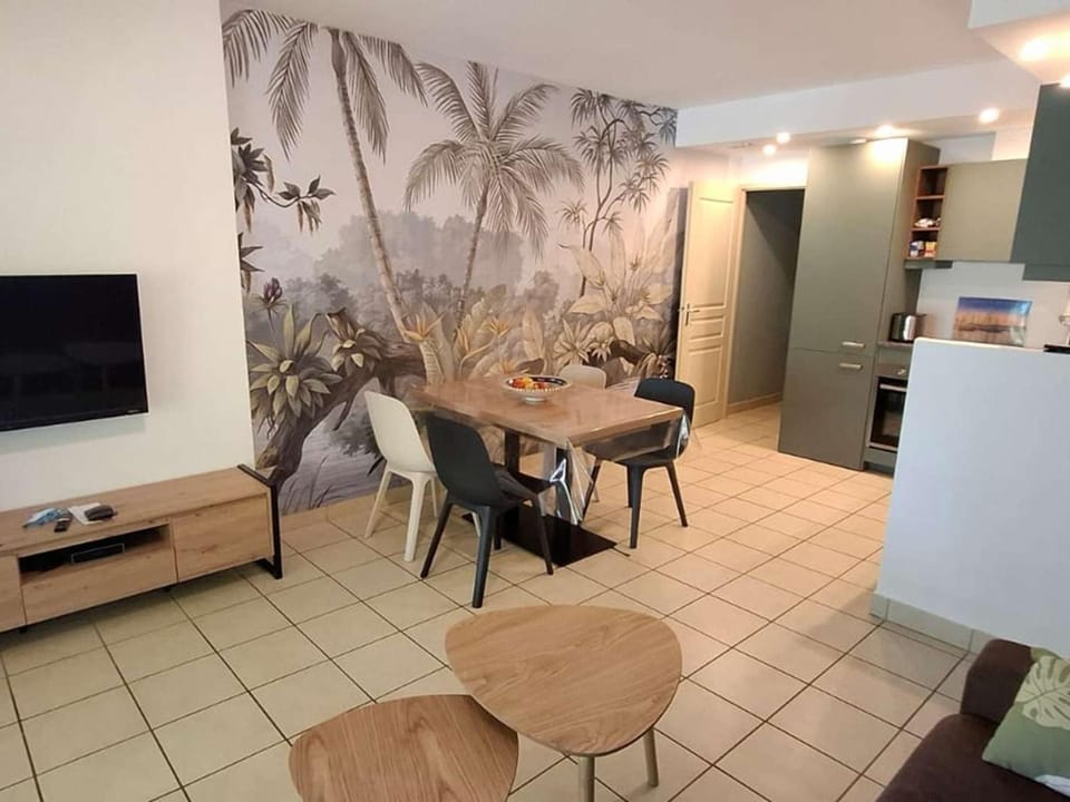 Duplex T3 climatisé avec WiFi et parking à Canet-en-Roussillon Apartment in Canet-en-Roussillon