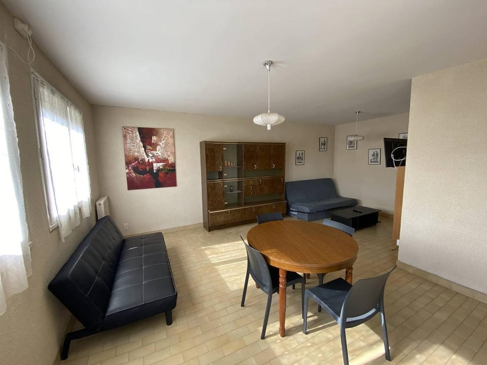 Appartement 3 pièces avec terrasse et parking à Canet-Plage - FR-1-696-101 Apartment in Canet-en-Roussillon