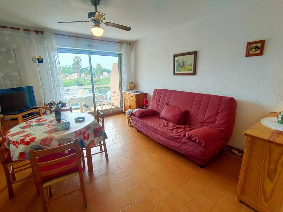 Deux-pièces 2* avec balcon et parking - Port Canet - FR-1-696-107 Apartment in Canet-en-Roussillon