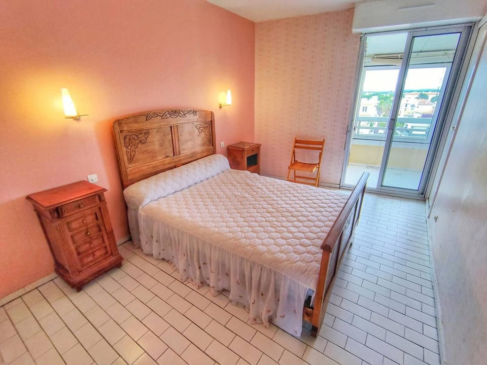 Appartement 3 pièces avec climatisation et parking au centre de Canet-Plage - FR-1-696-105 Apartment in Canet-en-Roussillon