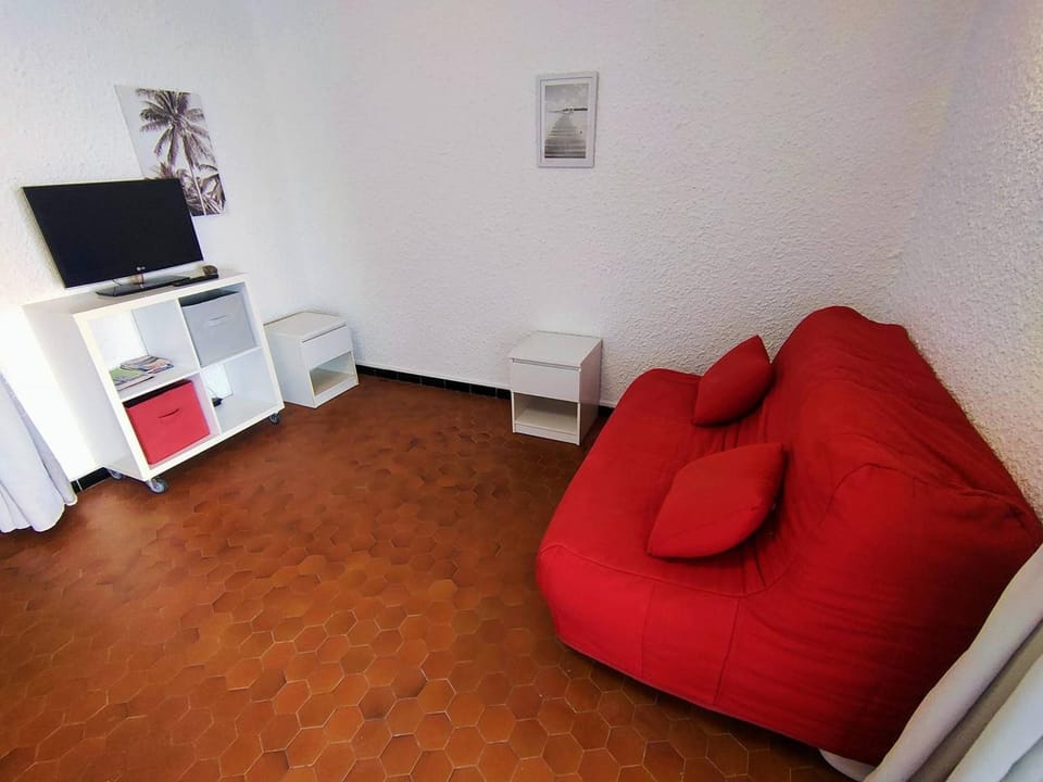 Appartement 2 Pièces Face Mer à Canet-Plage - FR-1-696-121 Apartment in Canet-en-Roussillon