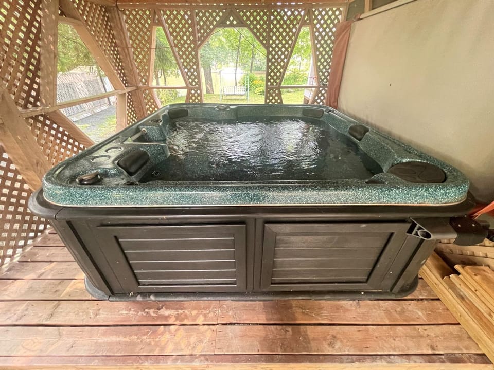 Hot Tub