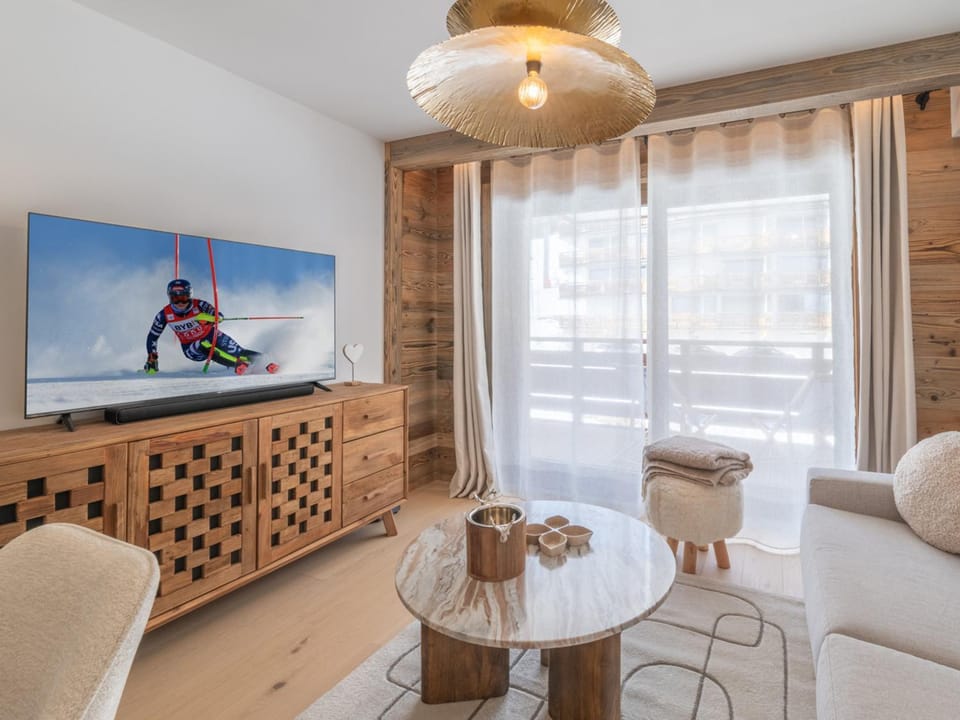 Résidence neuve, skis aux pieds, centre Huez, 2 adultes + 4 enfants - FR-1-645-105 Apartment in Huez