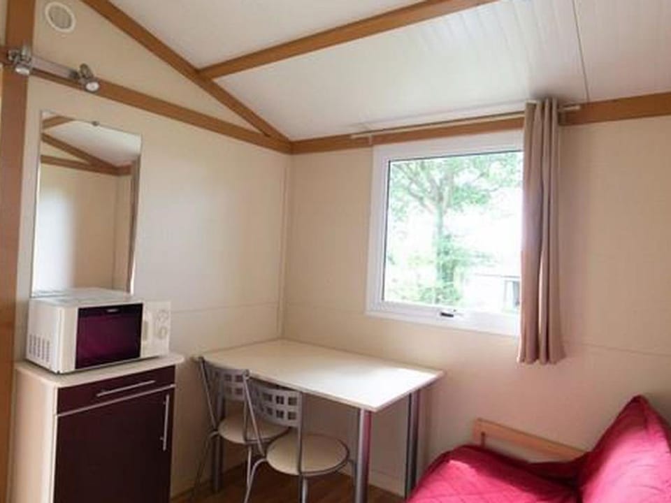 Chalet 20m² avec Terrasse à Bénodet - API-1-52-1445 Campground/ 
RV Resort in Bénodet